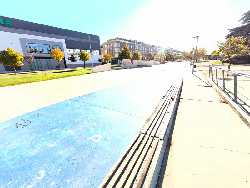 Mobiliario urbano dañado